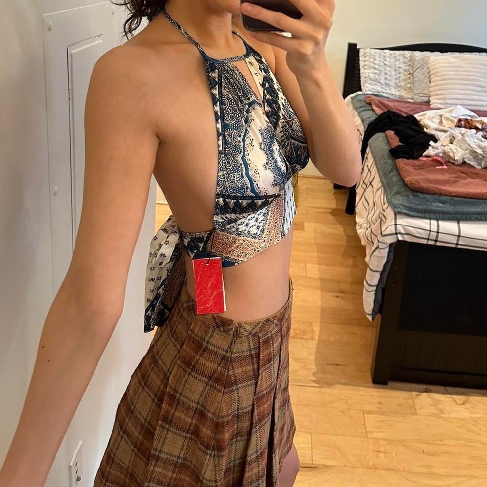Cider Blue and White Patterned Crop Top - Picture 3 of 3